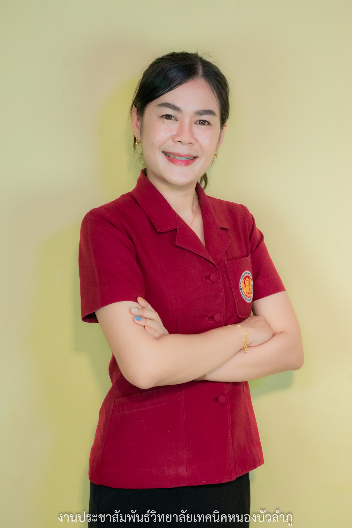 นางสาวสุรีย์พร ชาววัง